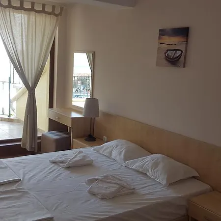 דירה Bukor Shtepi Lux